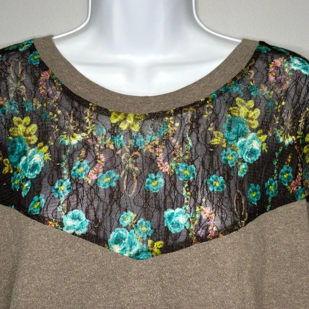 Free People Floral Lace Inset Grey Cropped Relaxed Fit Sweatshirt Womens Sz S